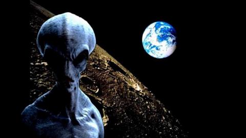 На Луне замечен «инопланетянин-турист» – уфологи 