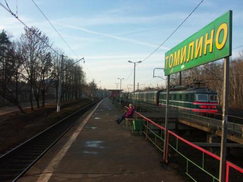 В Подмосковье оторвавшаяся дверь электропоезда ранила 3 юношей