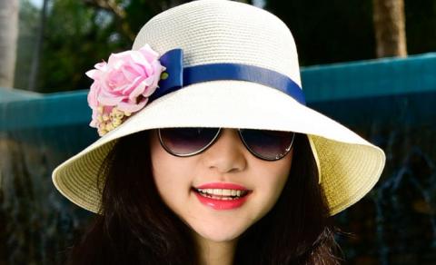 Названы самые модные головные уборы в 2018 году