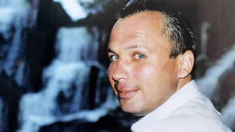 Супруга Ярошенко сообщила, что сможет посетить мужа в американской тюрьме