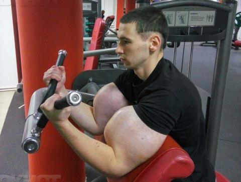 Экс-сотрудник NASA с помощью генной инженерии сделать себе «руки-базуки» «Руки-базуки» Кирилл Терешин «отдыхает»: неожиданный конкурент удивил результатом