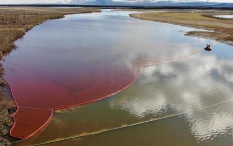 Ликвидация утечки дизтоплива в Норильске