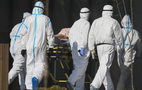 вирус в России закончится в 2021 году