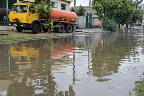 В Краснодаре улицы затоплены из-за дождей