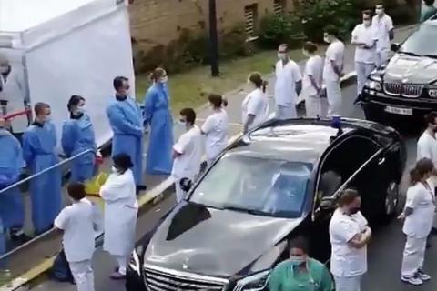 Медики повернулись спиной к премьер-министру Бельгии бельгийские врачи встречают премьер-министра