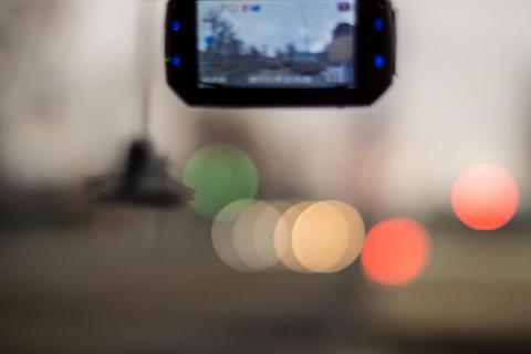 Лишение прав за проезд на «желтый» сигнал светофора: еще как возможно Лишение прав за проезд на «желтый» сигнал светофора: еще как возможно