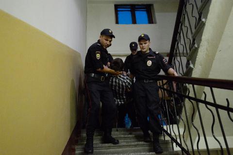 Задержание подозреваемых задержание россия дом