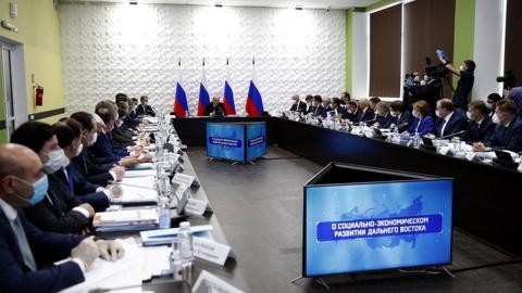 Мишустин: на Дальнем Востоке необходимо провести "генеральную уборку" Заседание в Благовещенске под председательством Михаила Мишустина