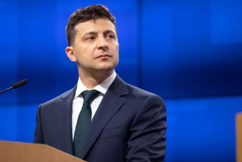 Зеленскому напомнили, где он был во время «сдачи Крыма»