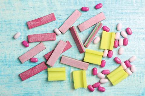 Роскачество нашло в 70% жвачки опасные вещества 70% ЖЕВАТЕЛЬНЫХ РЕЗИНОК СОДЕРЖАТ ПОТЕНЦИАЛЬНО ОПАСНЫЕ ВЕЩЕСТВА