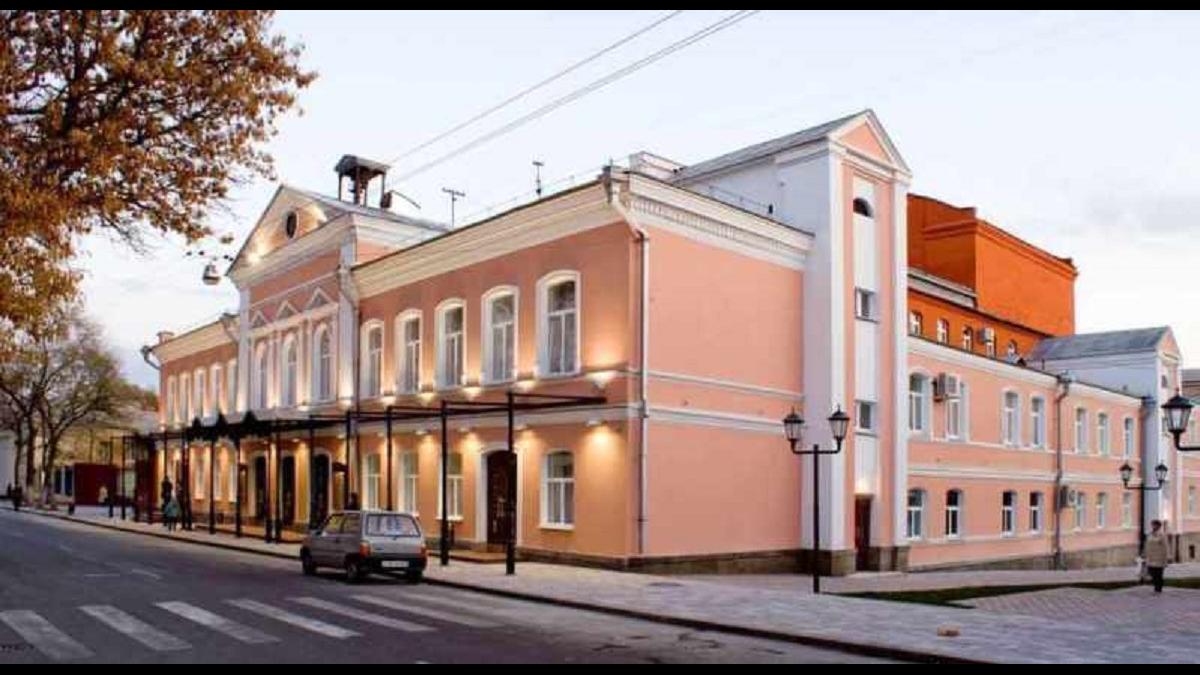 Астраханский драматический театр