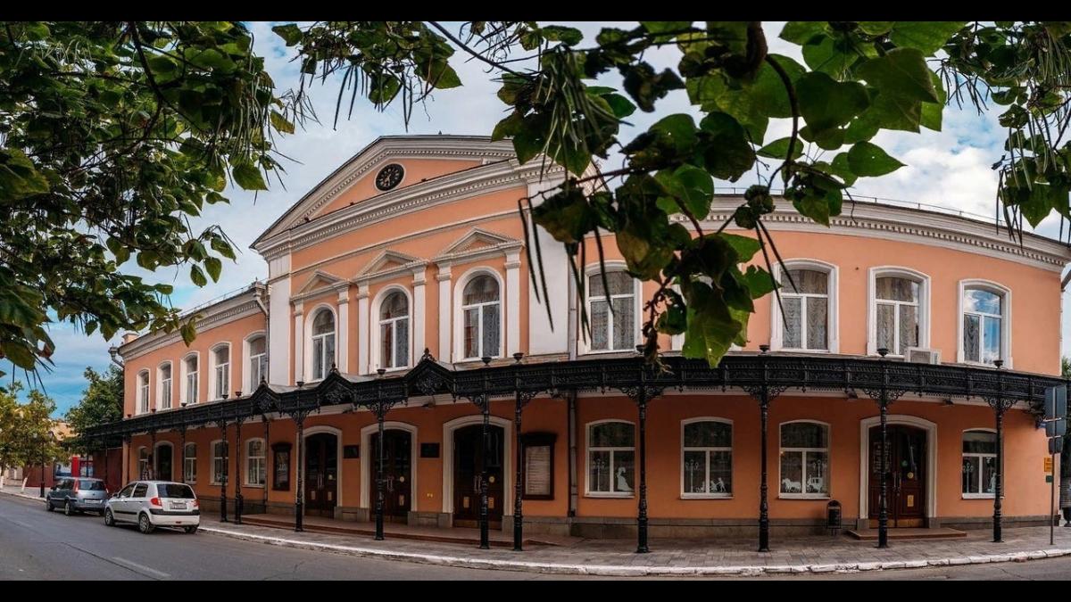 Астраханский драматический театр