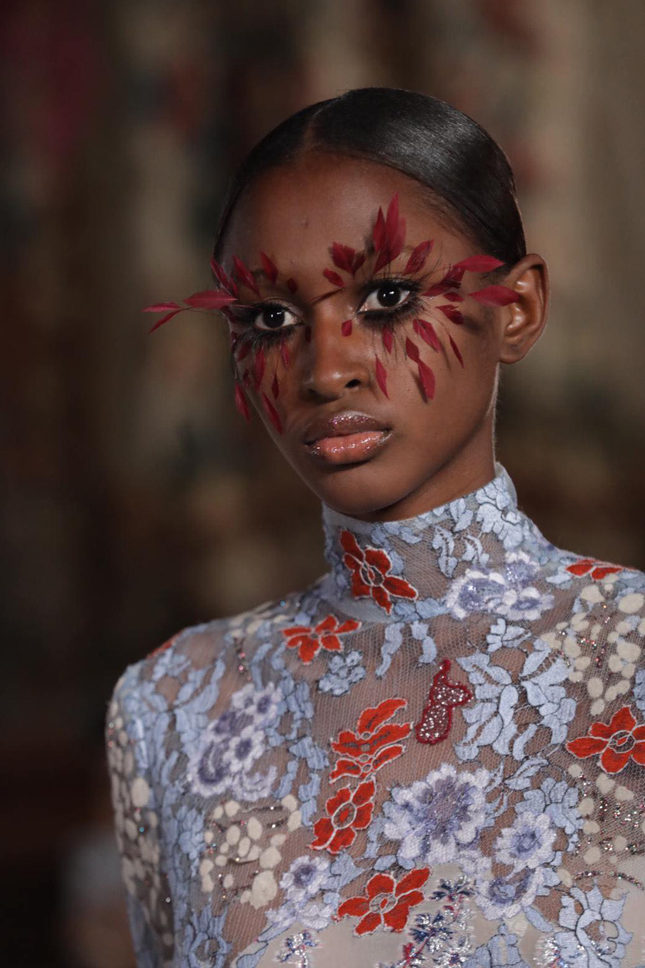 Ресницы-перья