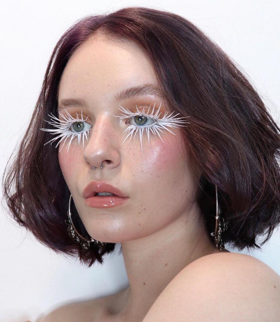 Модное наращивание ресниц - 2019: вдохновение от Met Gala